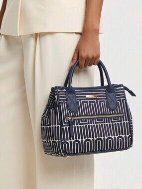 NWOT 👝 Trina Turk Navy Geometric Lunch Tote with Gold Hardware